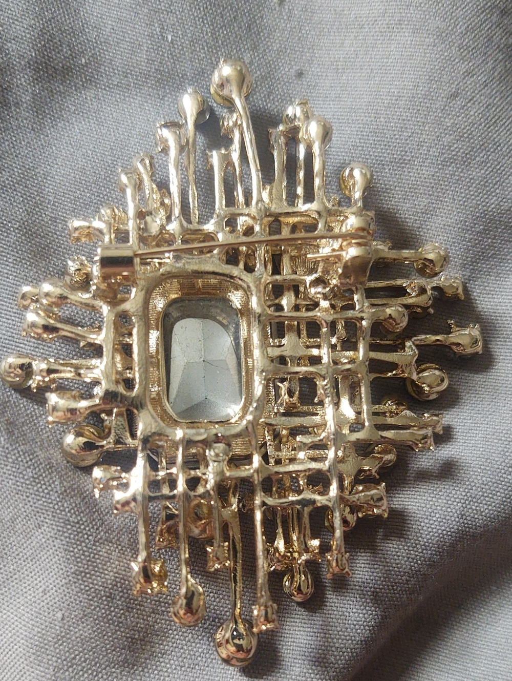Abstract Geometric Blue Rhinestone Brooch - Picture 3 of 4